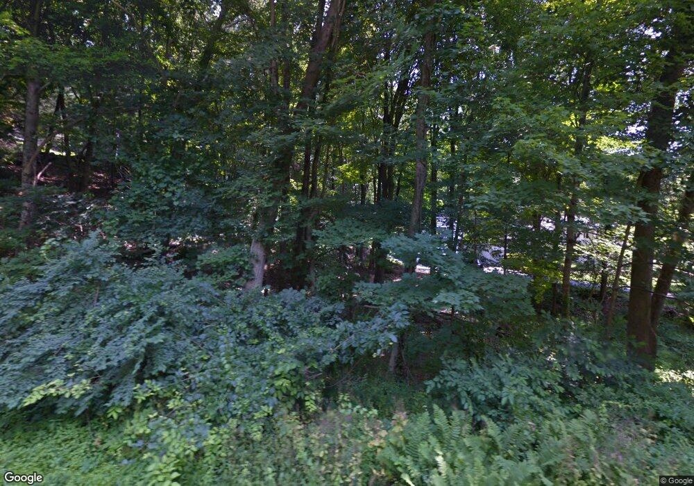 14 Peaceable St, Redding, CT 06896 - photo 1