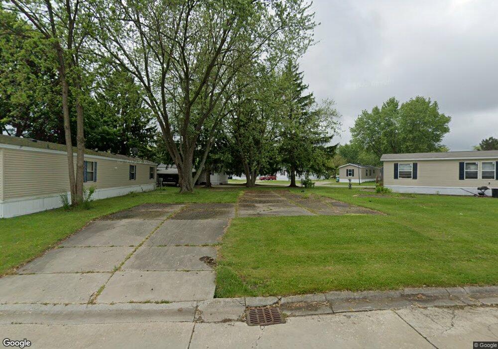 7198 N Hemlock Ln, Mount Morris, MI 48458 - photo 1