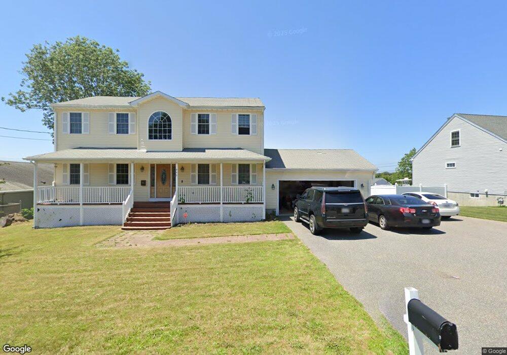 945 Lees River Ave unit 1, Somerset, MA 02726 - photo 1