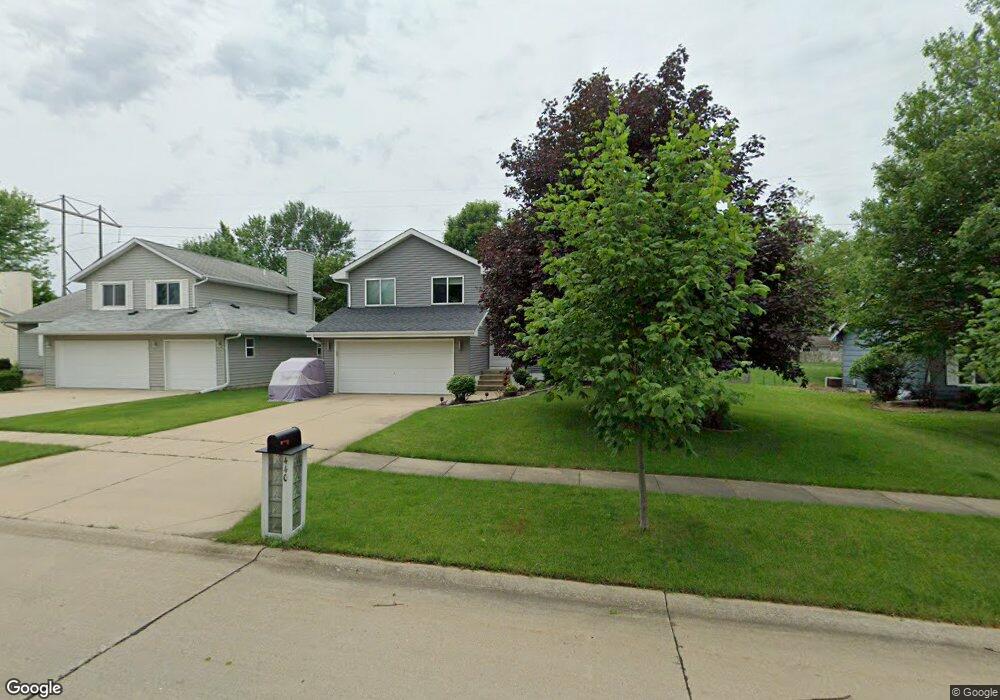440 Zelda Dr NW, Cedar Rapids, IA 52405 - photo 1
