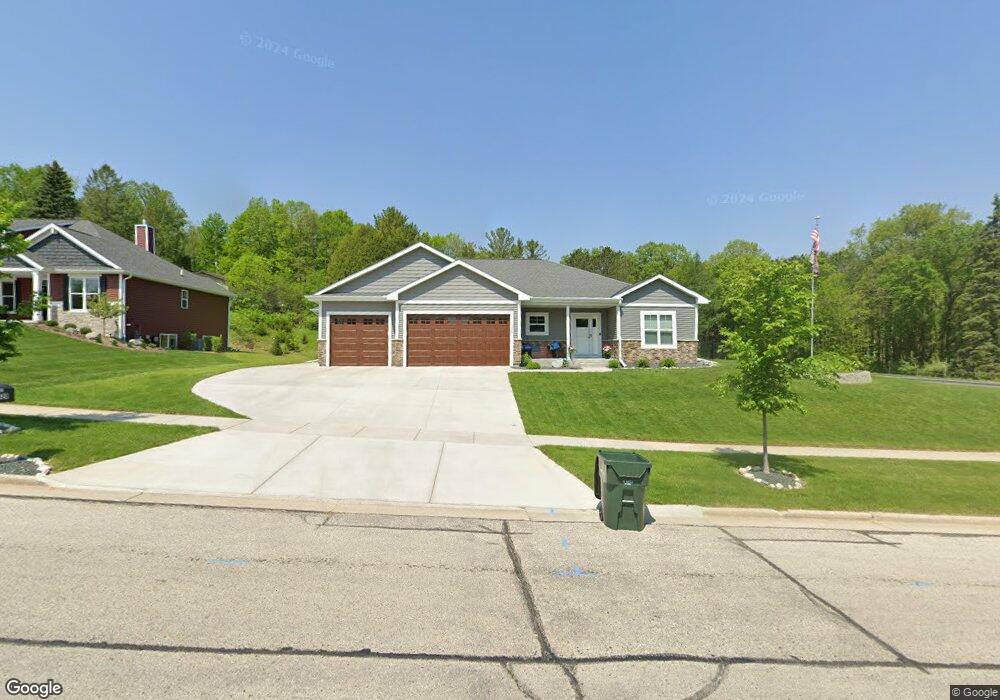 1528 Wolf Dr, West Bend, WI 53090 - photo 1