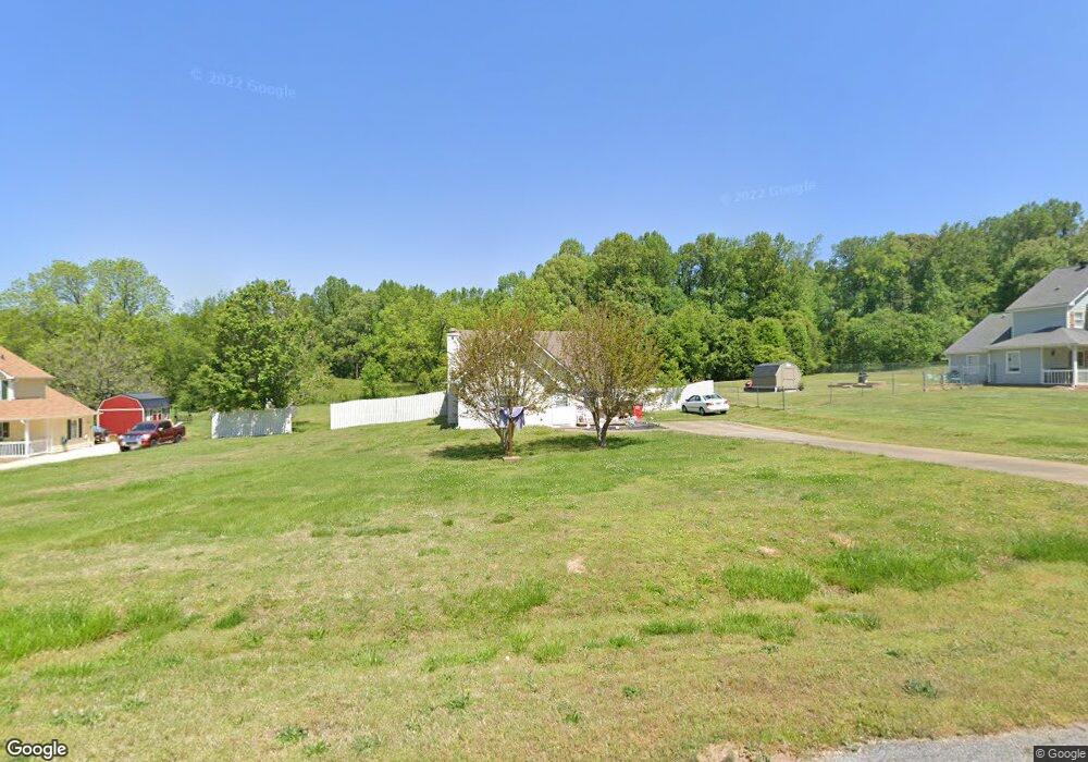 615 Warren Way unit 2, Winder, GA 30680 - photo 1