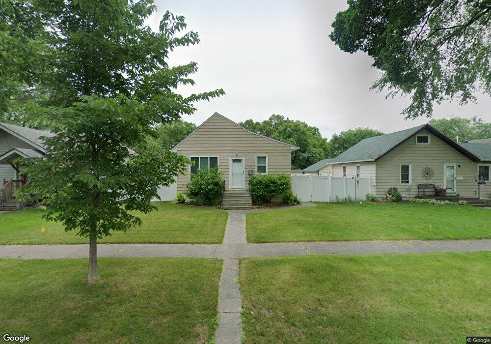 1541 7th St N, Fargo, ND 58102 - photo 1