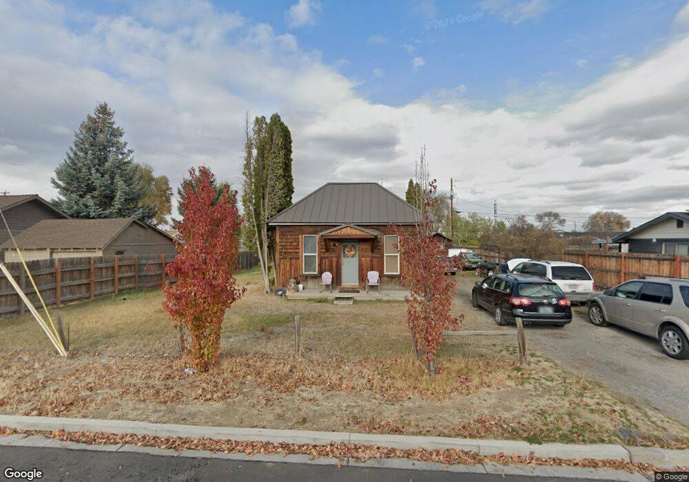 315 NW Elm Ave, Redmond, OR 97756 - photo 1