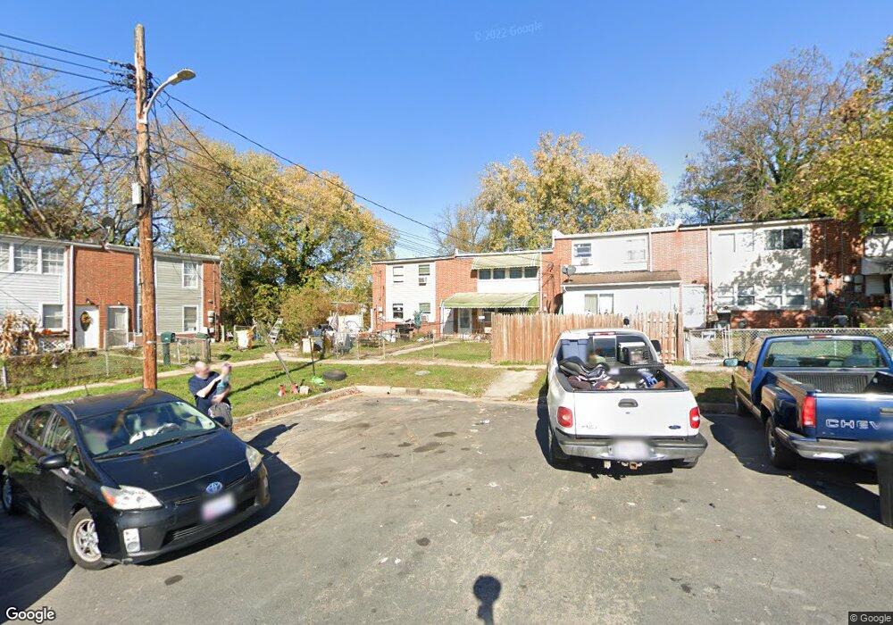 3104 Aspen Ct, Halethorpe, MD 21227 - photo 1