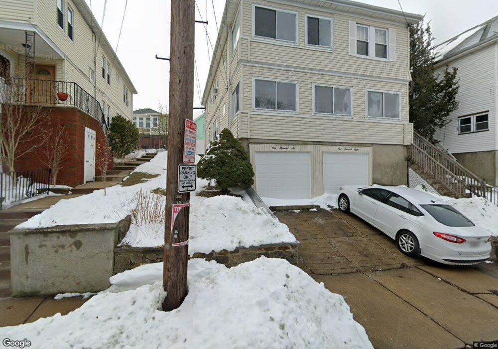 106-108 10 Hills unit 2, Somerville, MA 02144 - photo 1