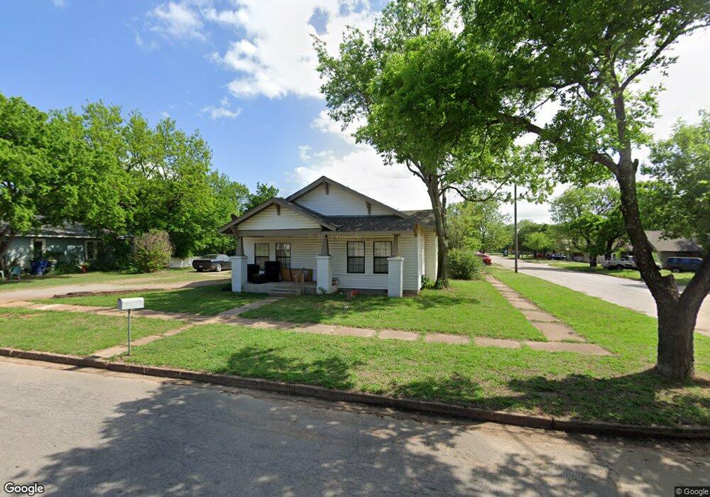 1016 W Mulberry Ave, Duncan, OK 73533 - photo 1