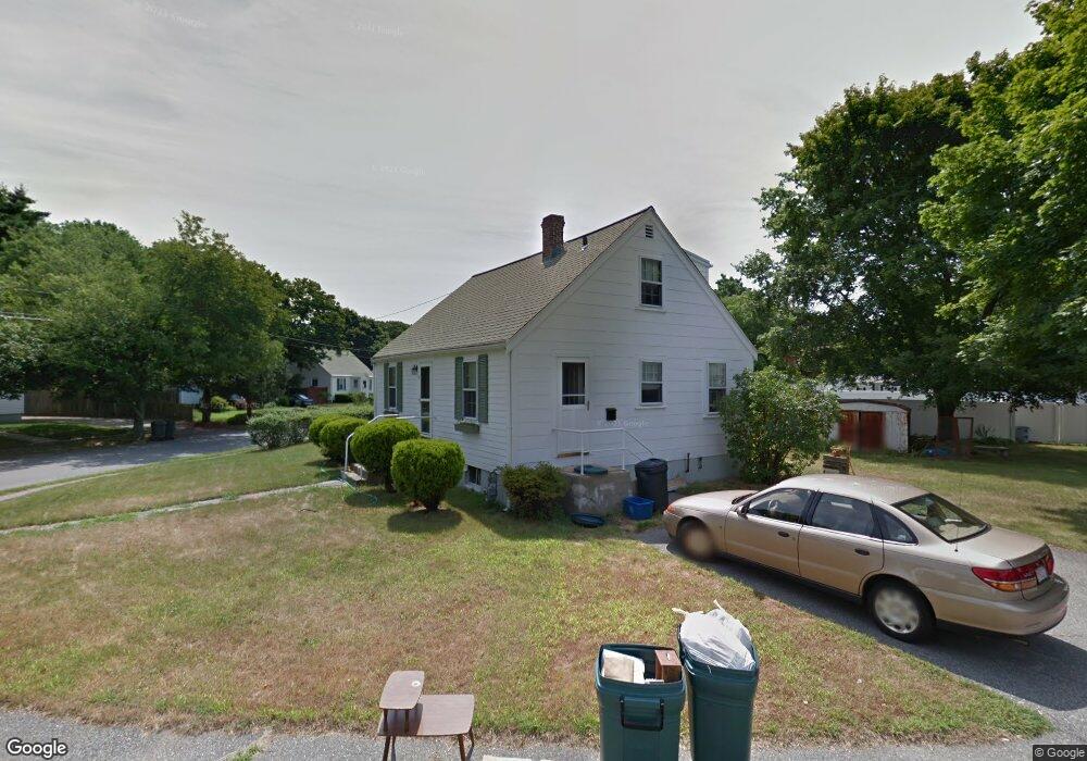 10 Colonial Rd, Woburn, MA 01801 - photo 1