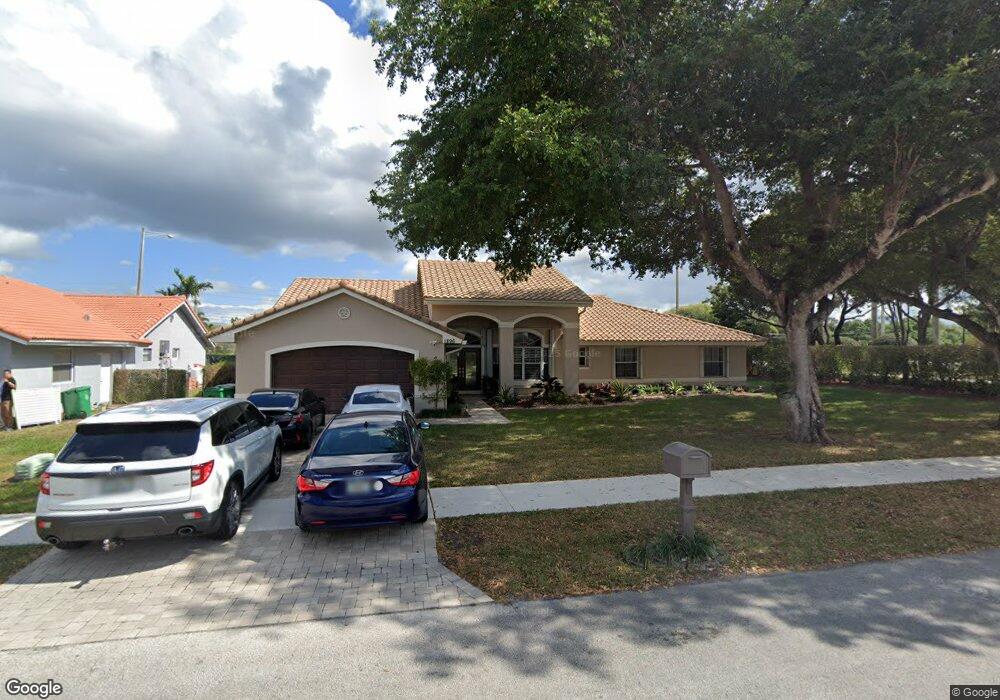 1896 SW 101st Ave, Davie, FL 33324 - photo 1