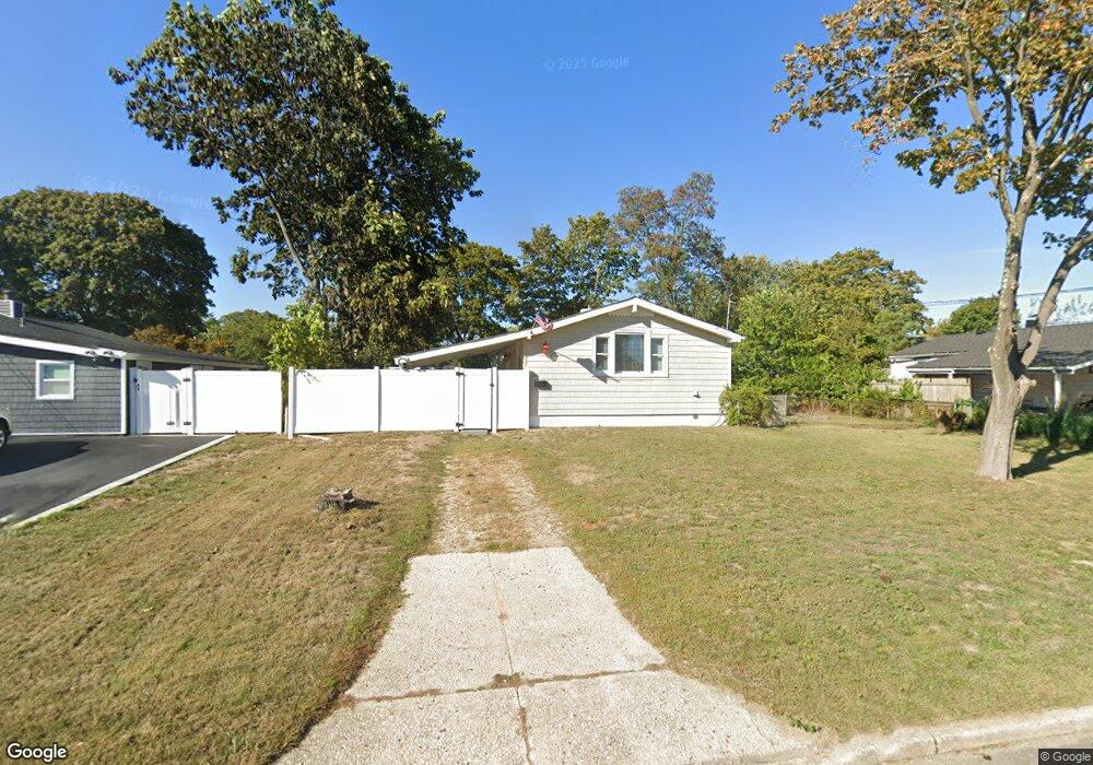 53 Hackmatac St, Central Islip, NY 11722 - photo 1
