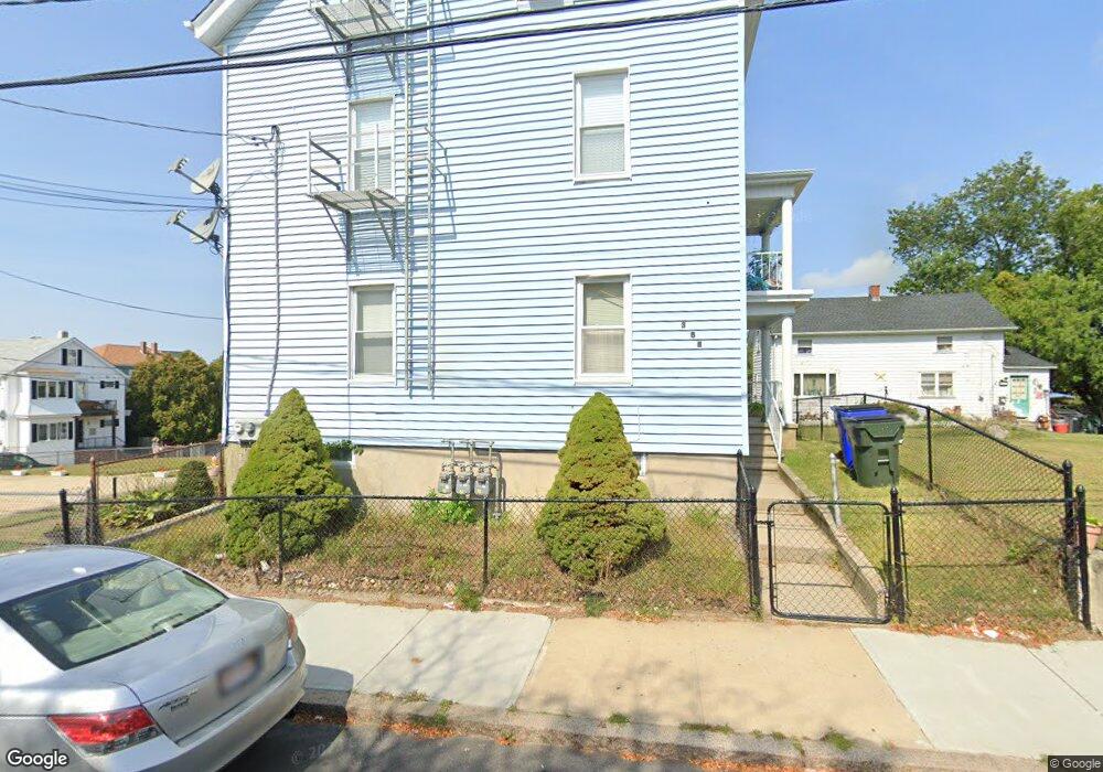 388 Snell St, Fall River, MA 02721 - photo 1