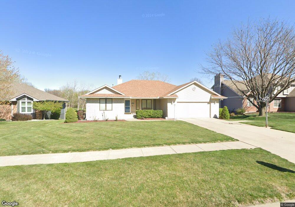2200 SW Pondview Dr, Topeka, KS 66614 - photo 1