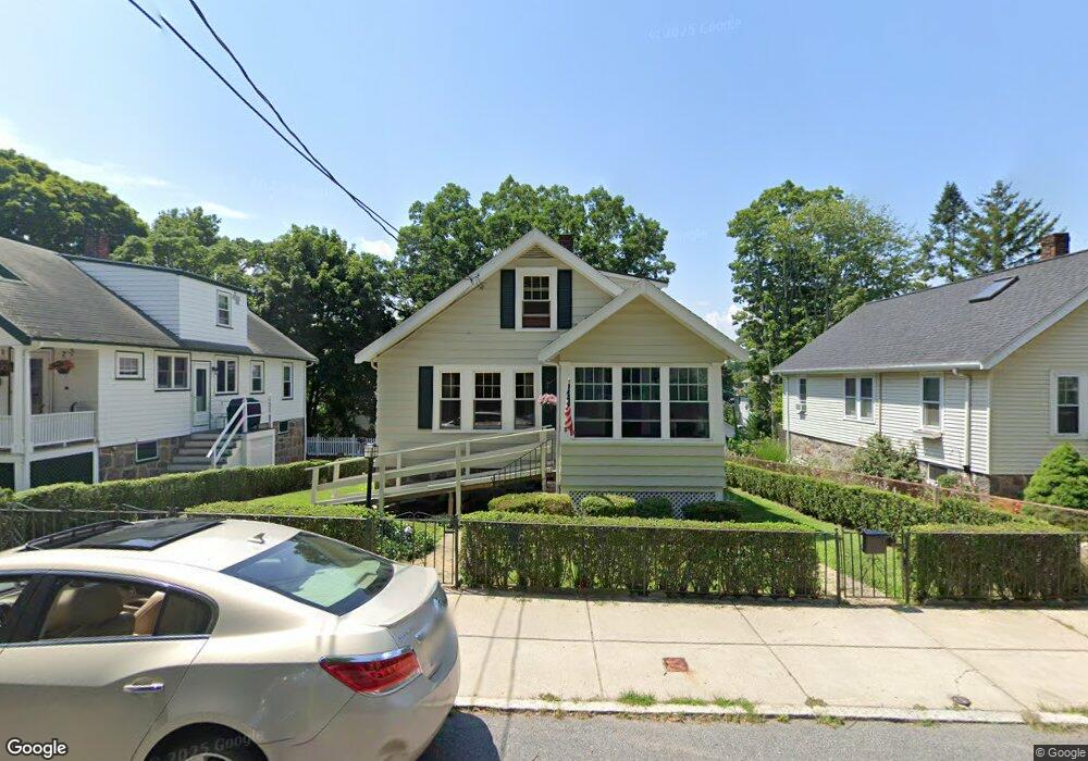 7 Potomac St, West Roxbury, MA 02132 - photo 1