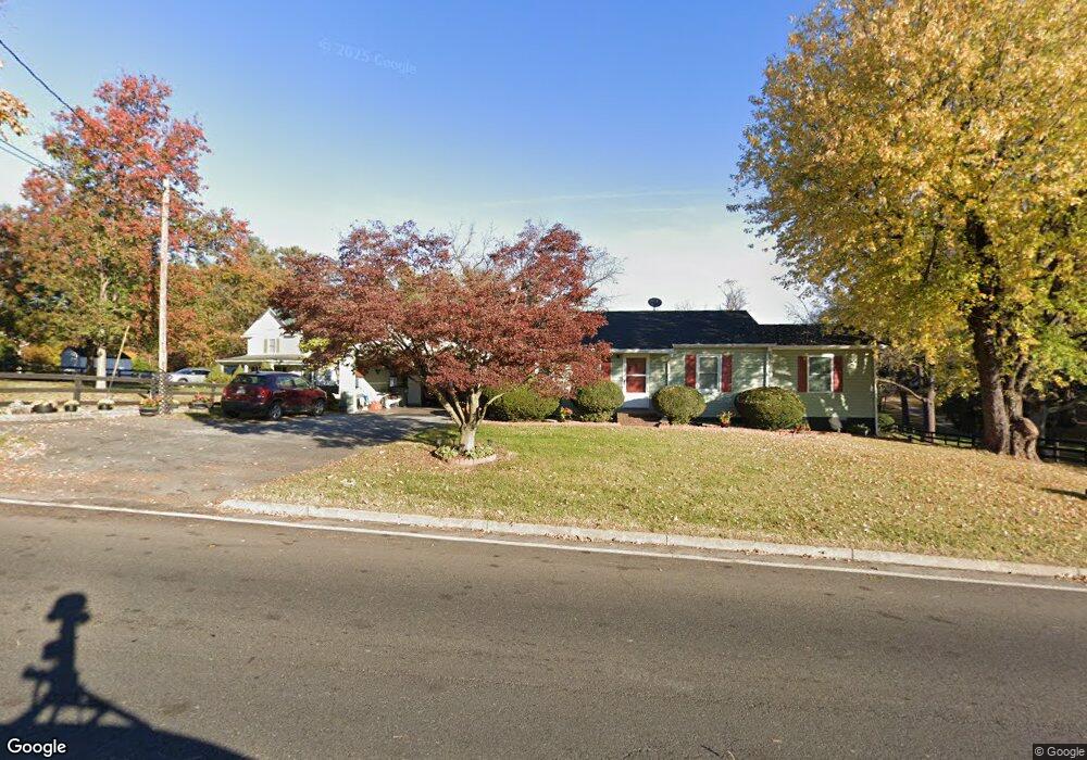 108 N Greenway Ave, Boyce, VA 22620 - photo 1