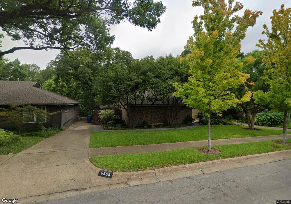 6875 Carolyncrest Dr, Dallas, TX 75214 - photo 1