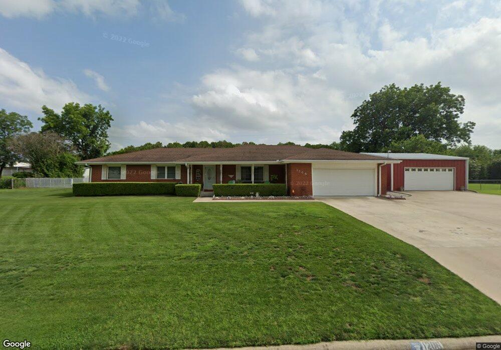 1206 S Meadow Dr, Ardmore, OK 73401 - photo 1