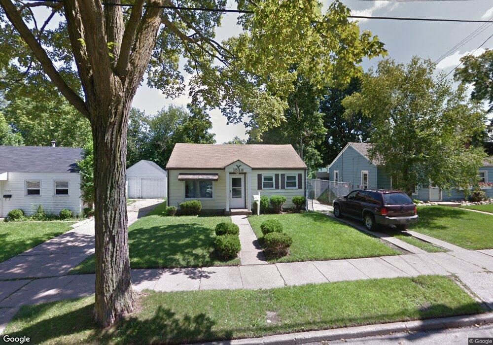 1528 Roselawn Ave, Lansing, MI 48915 - photo 1