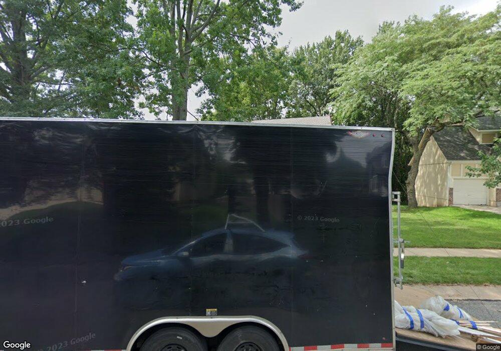 5825 W 155th St, Overland Park, KS 66223 - photo 1