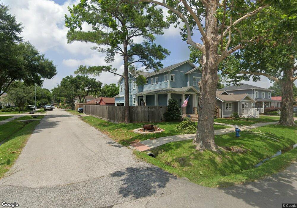 701 Algregg St, Houston, TX 77008 - photo 1