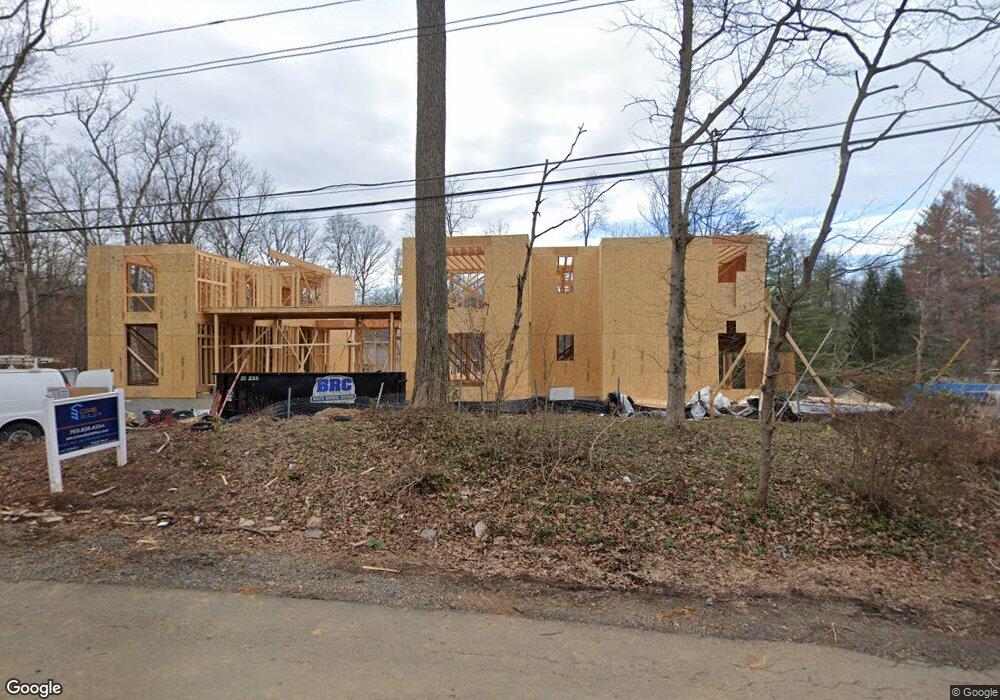 958 Saigon Rd, McLean, VA 22102 - photo 1