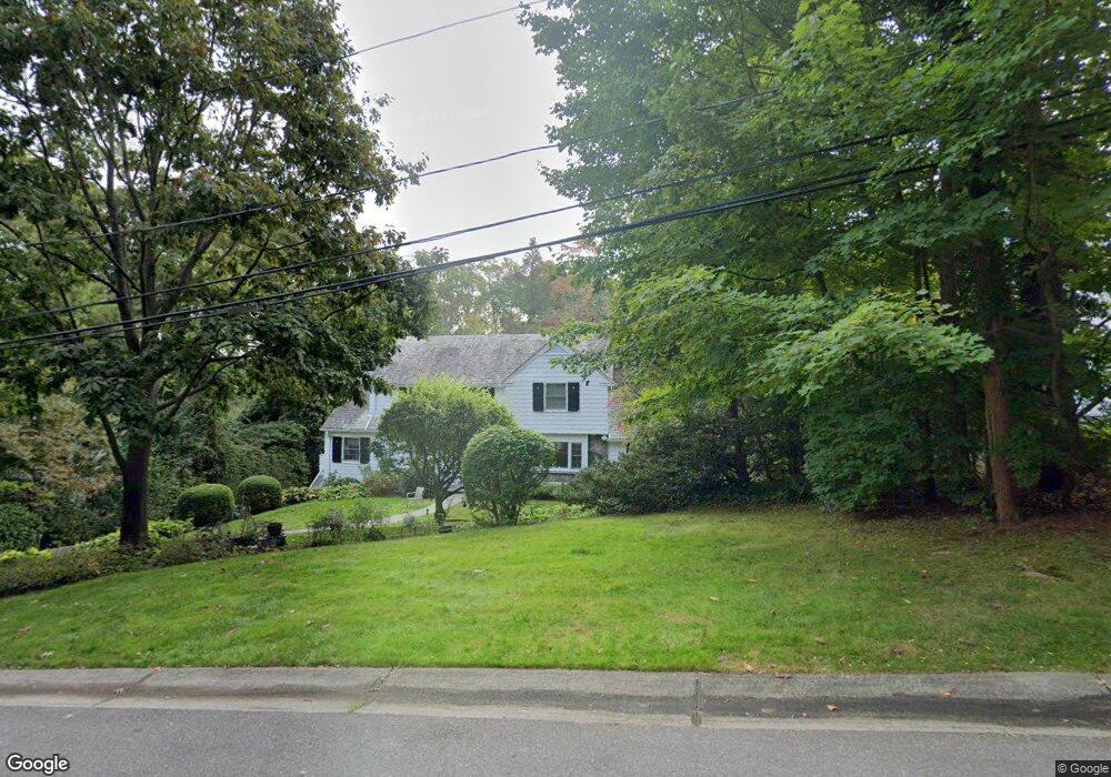 41 The Oaks, Roslyn, NY 11576 - photo 1