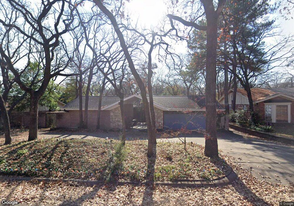 825 Wheelwood Dr, Hurst, TX 76053 - photo 1