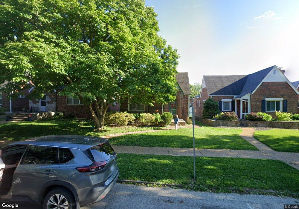 5230 Winona Ave, Saint Louis, MO 63109 - photo 1