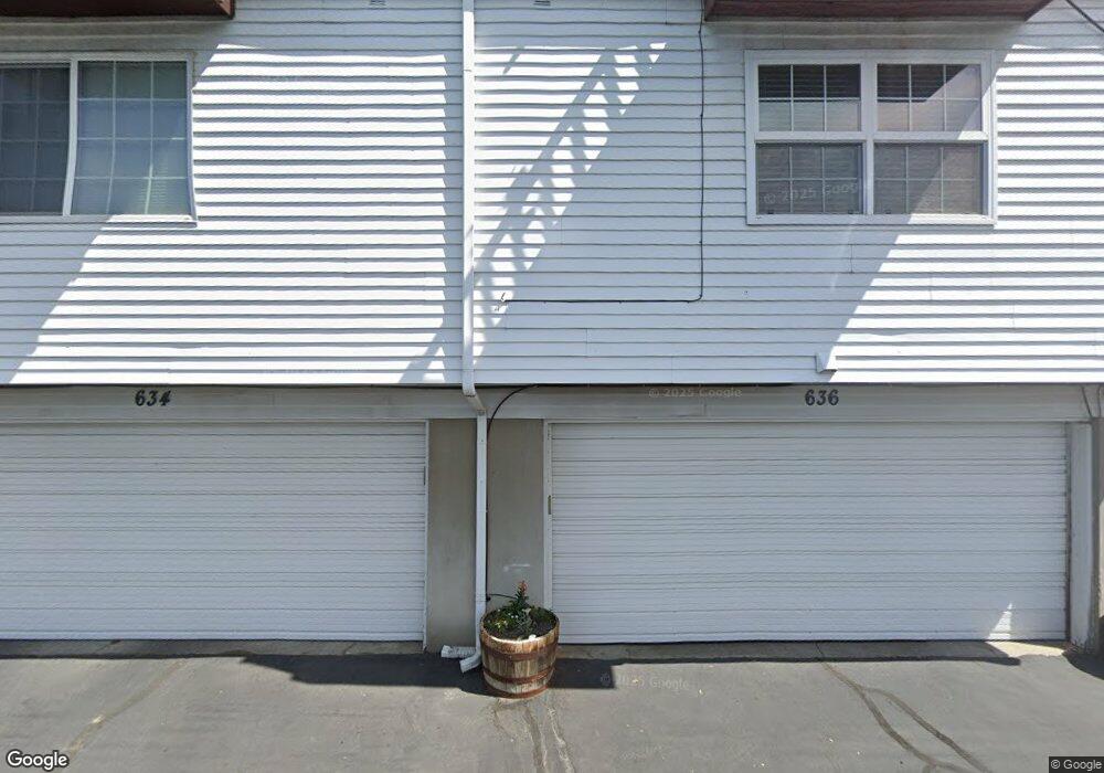 637 Williamsburg Park Cir unit 38, Sandy, UT 84070 - photo 1