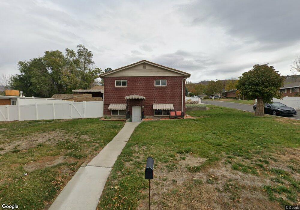 3887 S 850 W, Bountiful, UT 84010 - photo 1