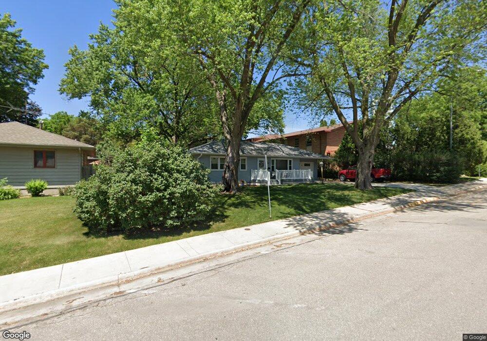 1115 Division St, Cedar Falls, IA 50613 - photo 1