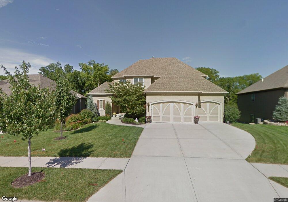 9735 Redbird St, Lenexa, KS 66227 - photo 1