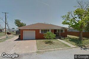 719 N 7th St, Hollis, OK 73550