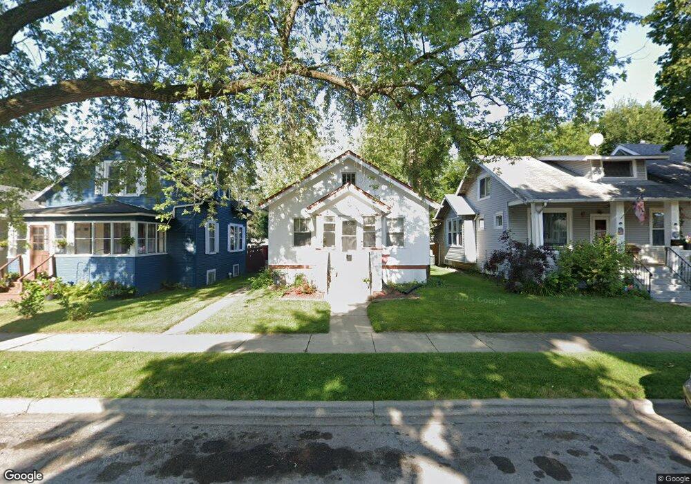 926 N Poplar St, Waukegan, IL 60085 - photo 1