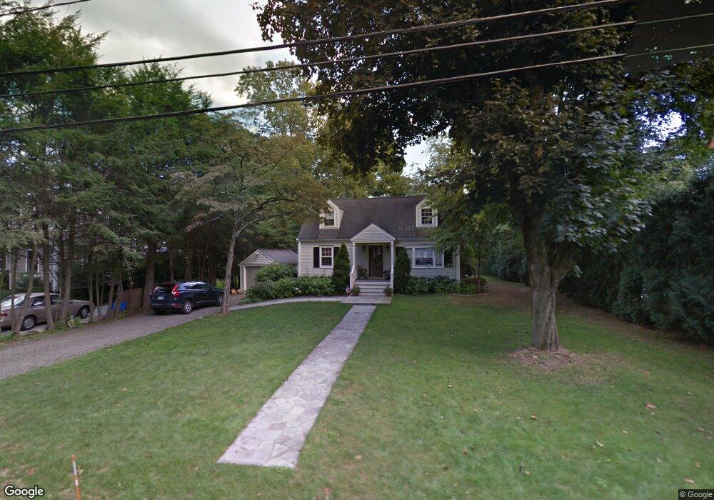 18 Fairport Rd, Westport, CT 06880 - photo 1