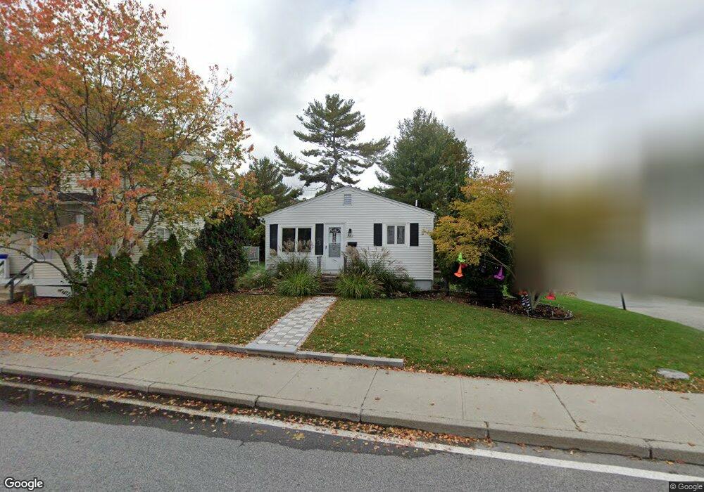 2113 Cranston St, Cranston, RI 02920 - photo 1