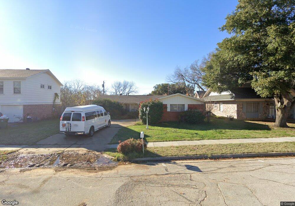 809 Savannah Way, Bedford, TX 76022 - photo 1