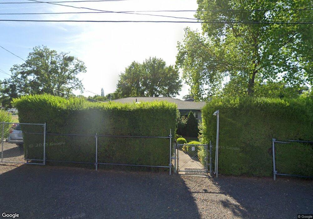 6789 Oakhurst St, Central Point, OR 97502 - photo 1