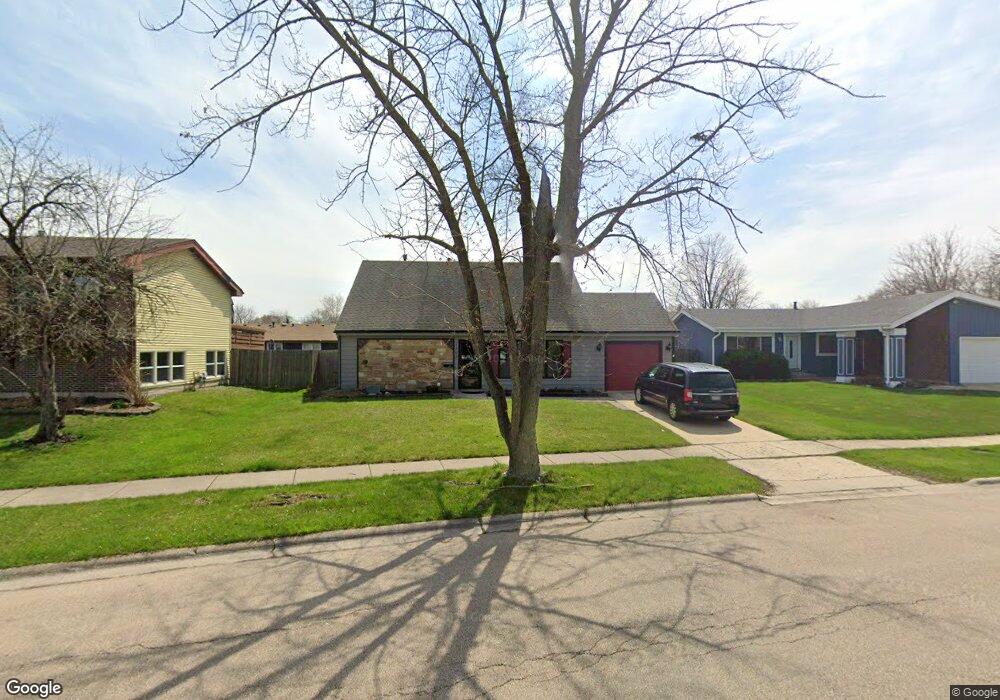 1303 Foxcroft Dr unit 2, Aurora, IL 60506 - photo 1