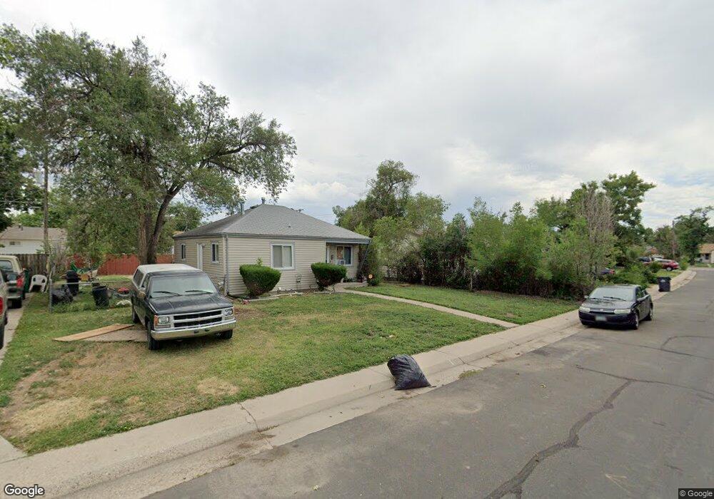 816 Nile St, Aurora, CO 80010 - photo 1