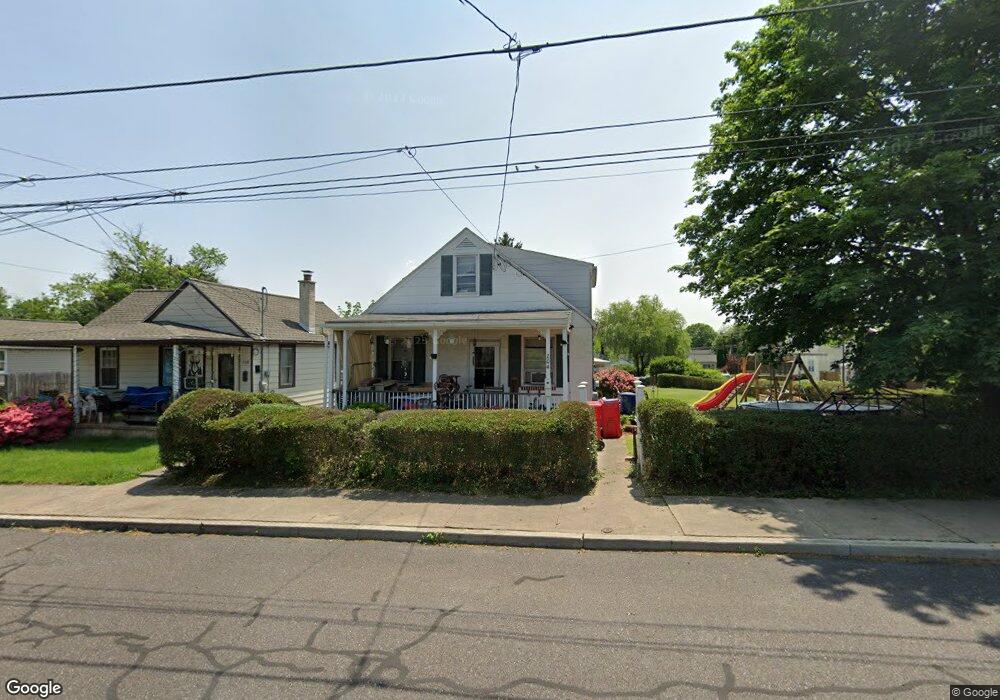 204 Lemon St, Pottstown, PA 19464 - photo 1