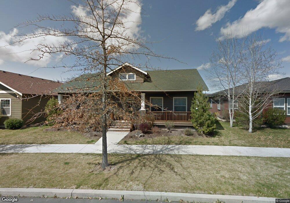 1751 NW Jackpine Ave, Redmond, OR 97756 - photo 1