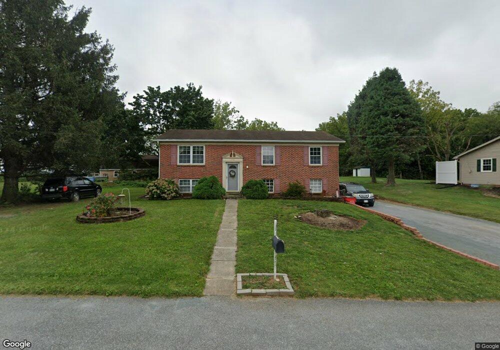 1172 Woodland Pkwy, Waynesboro, PA 17268 - photo 1