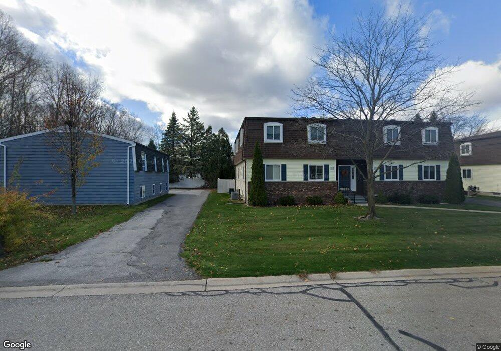 3517 Parkway Dr unit 1, Port Huron, MI 48060 - photo 1