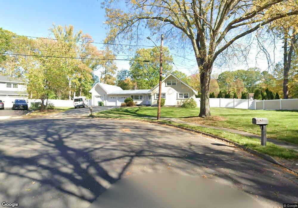 24 Highpoint Dr, Edison, NJ 08820 - photo 1