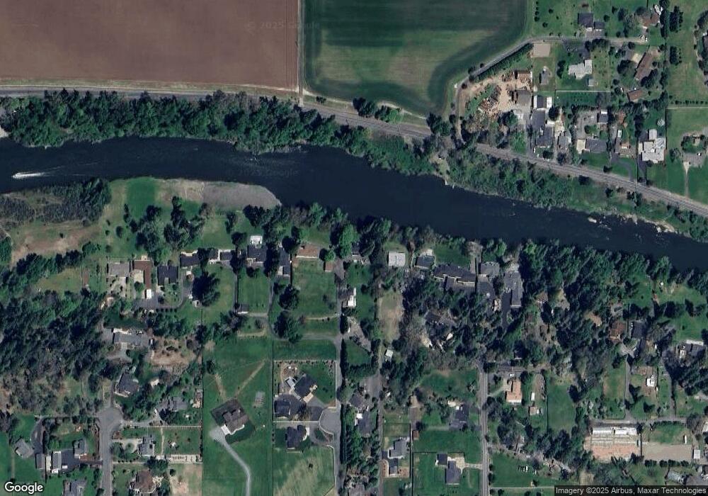 2810 S River Rd, Grants Pass, OR 97527 - photo 1