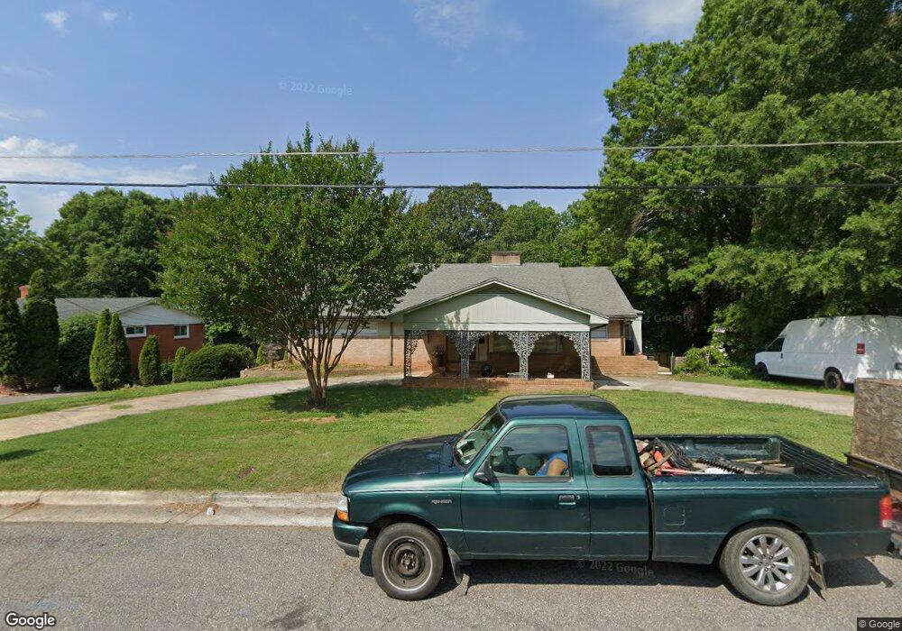 130 E End Ave, Statesville, NC 28677 - photo 1