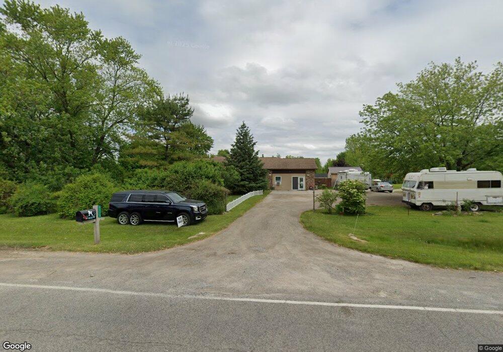 6112 W Coldwater Rd, Flushing, MI 48433 - photo 1