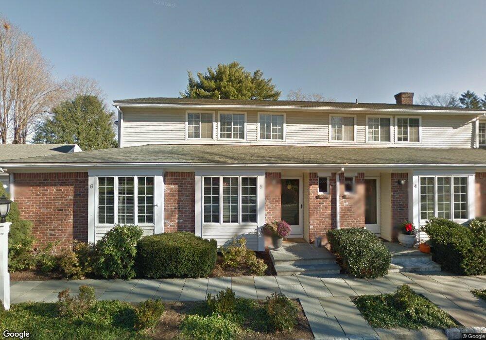 66 Lakeview Ln unit 4, New Canaan, CT 06840 - photo 1