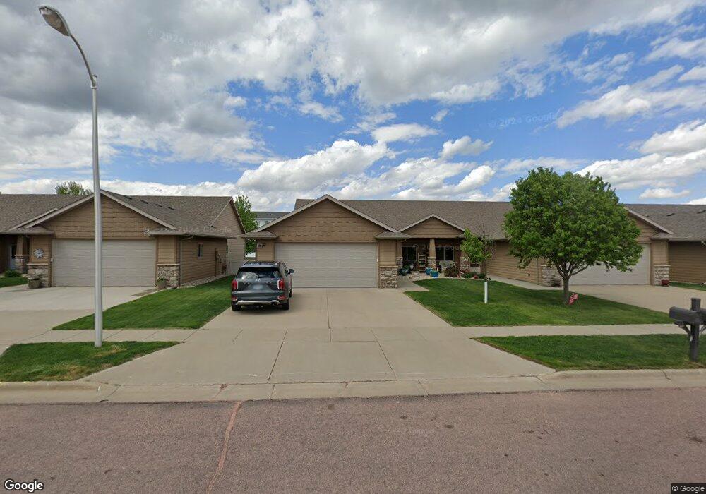 3600 Woodsedge St, Sioux Falls, SD 57108 - photo 1