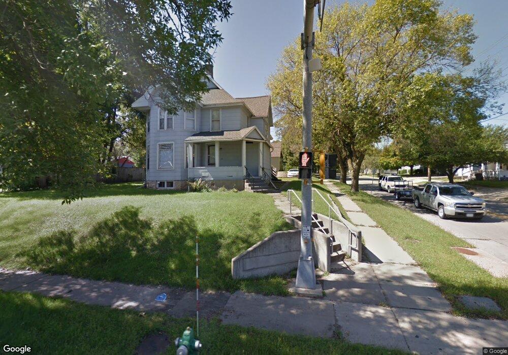 1203 Main St, Cedar Falls, IA 50613 - photo 1